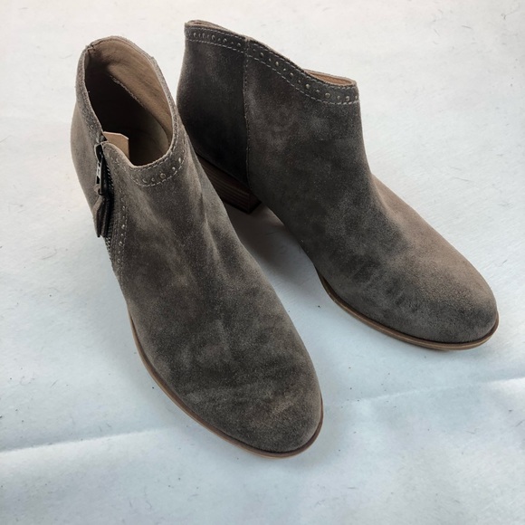 Lucky Brand Shoes - Lucky Brand LP-Benna ankle boots SZ 9